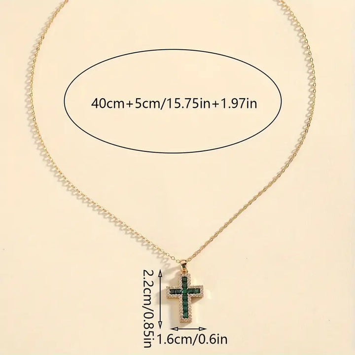 Solene Emerald Cross Pendant Guld Halskæde