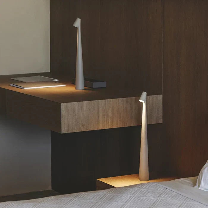 Skulptureret Genopladelig Bordlampe med Justerbar Lysstyrke