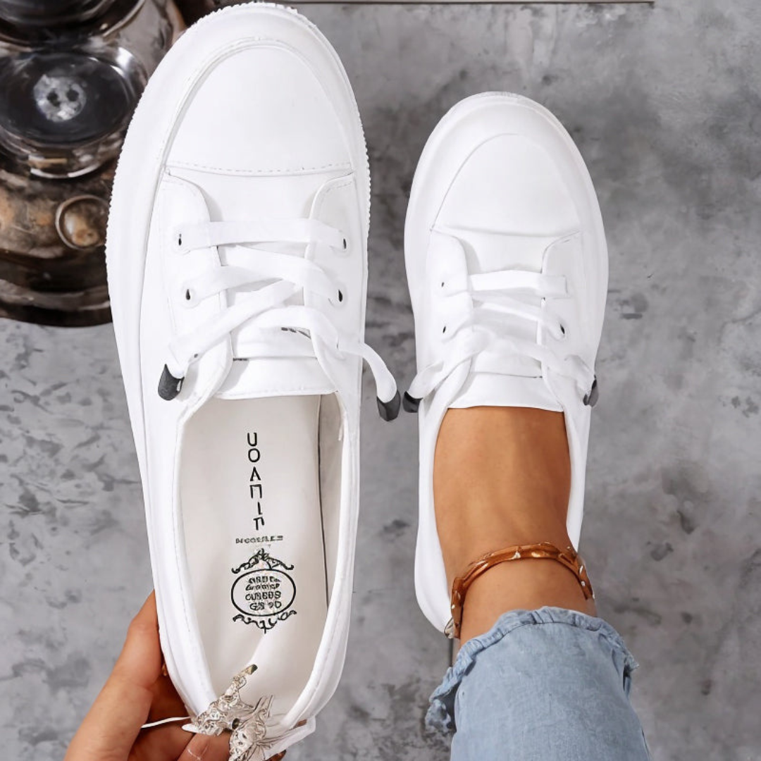 Christa | Dame Minimalistiske Snørebånd Sneakers