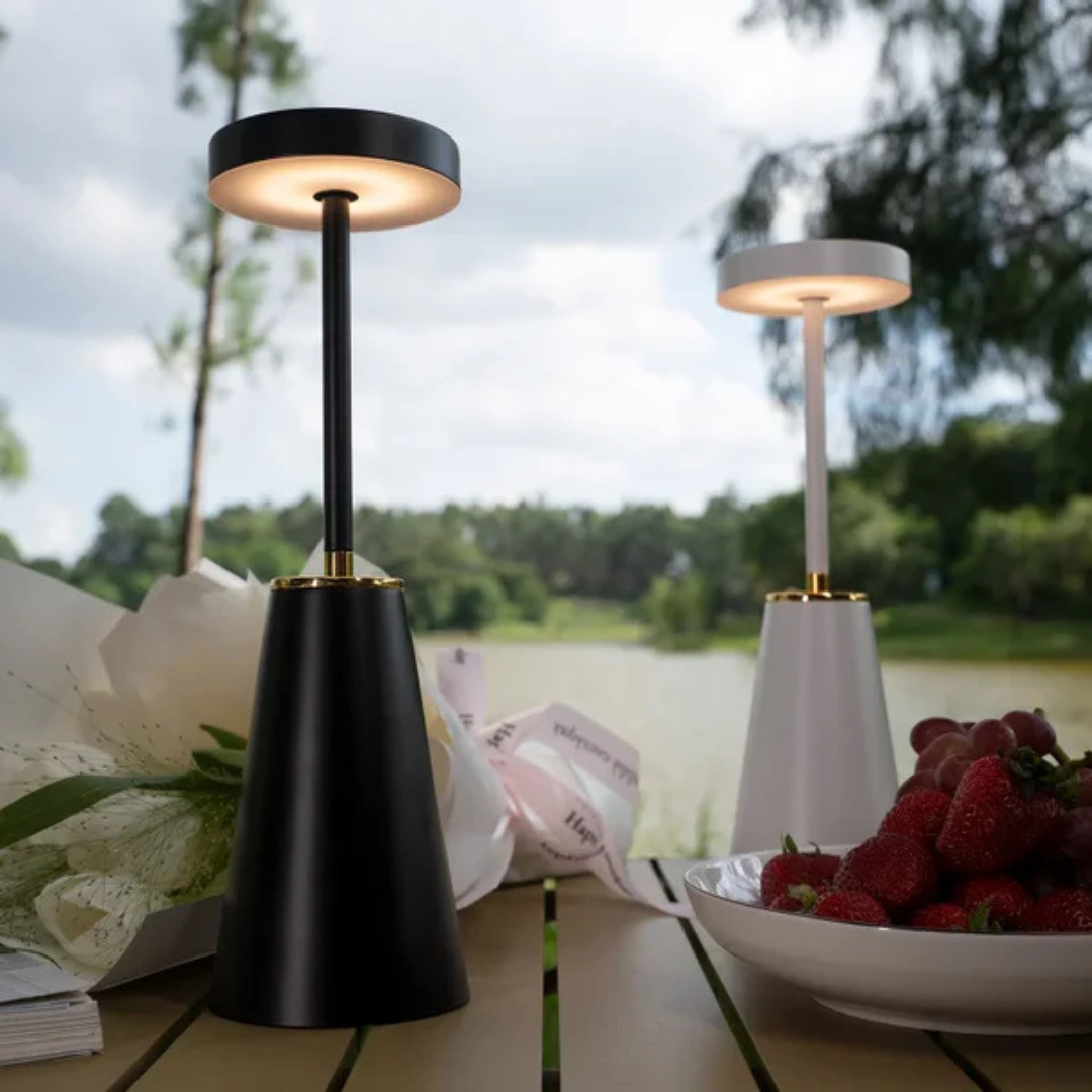 Genopladelig Trådløs Metal Bordlampe med Justerbar Lysstyrke