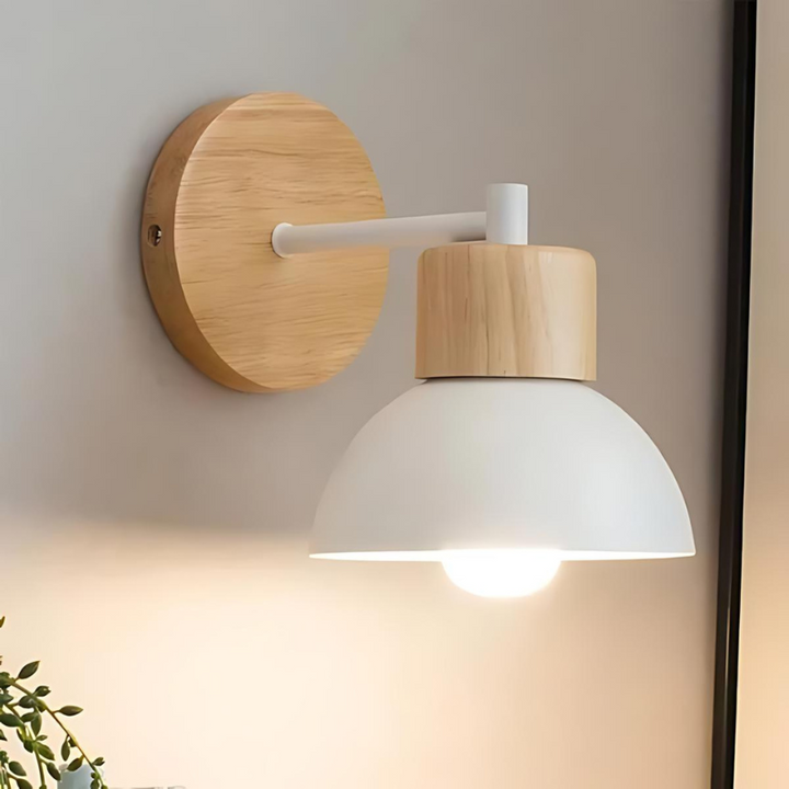 Elegant Trævæg Lampe med Energibesparende LED-lys