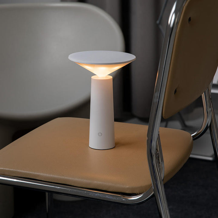 Genopladelig LED Bordlampe med Justerbar Lysstyrke