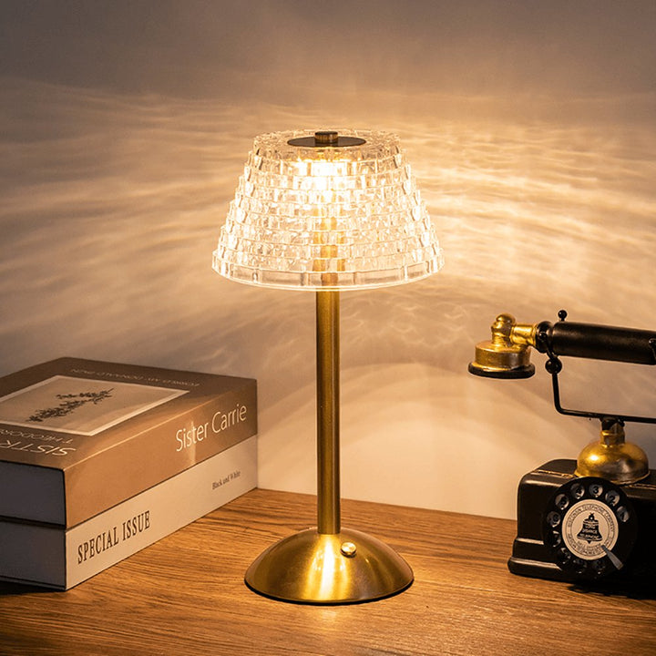 Genopladelig LED Bordlampe med Dæmpning og Justerbar Farvetemperatur