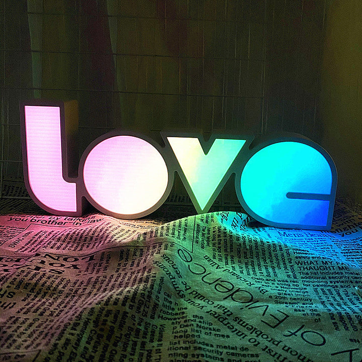 Art Deco Vandtæt LED Bordlampe med LOVE Design