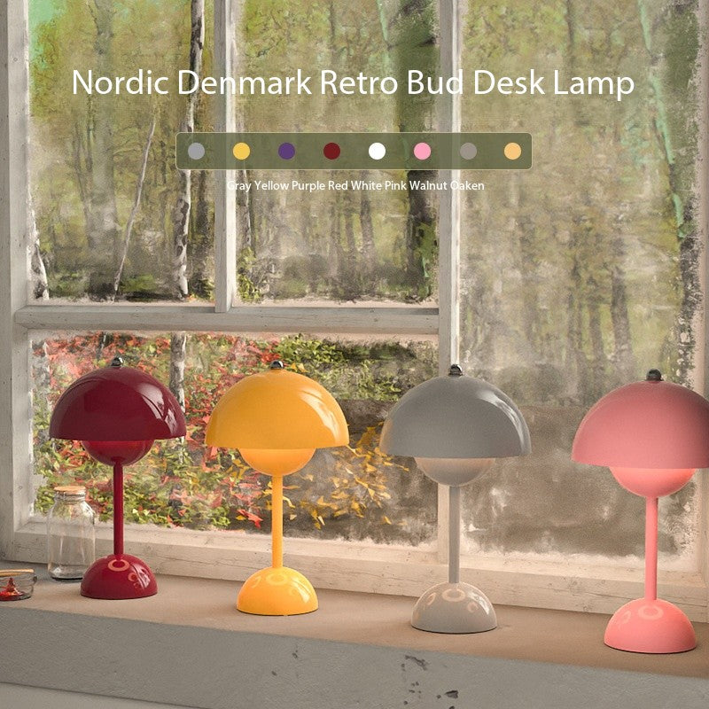 Genopladelig LED Bordlampe med Touch-Control og 8 Farver