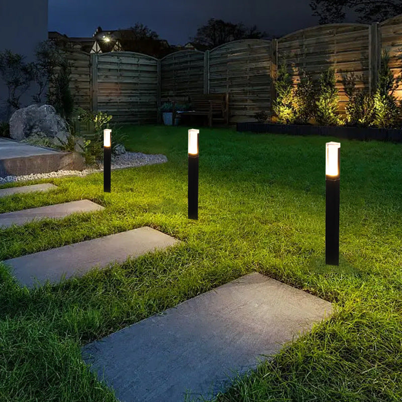 Moderne Udendørs LED Plænelampe i Vejrbestandigt Design