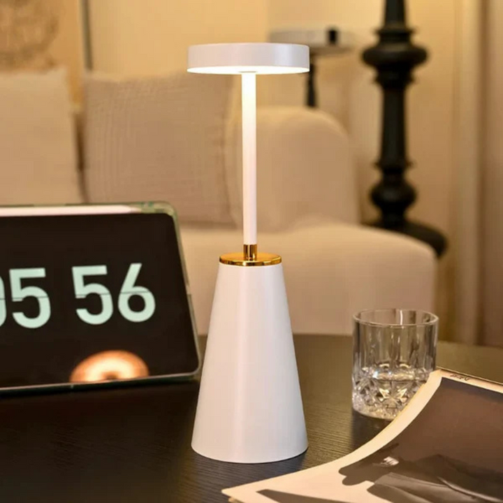 Genopladelig Trådløs Metal Bordlampe med Justerbar Lysstyrke