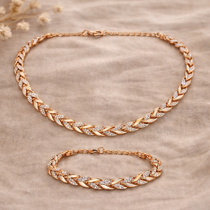 Elegant Rhinsten & Glas Smykkesæt – Halskæde og Armbånd i Sølvlook