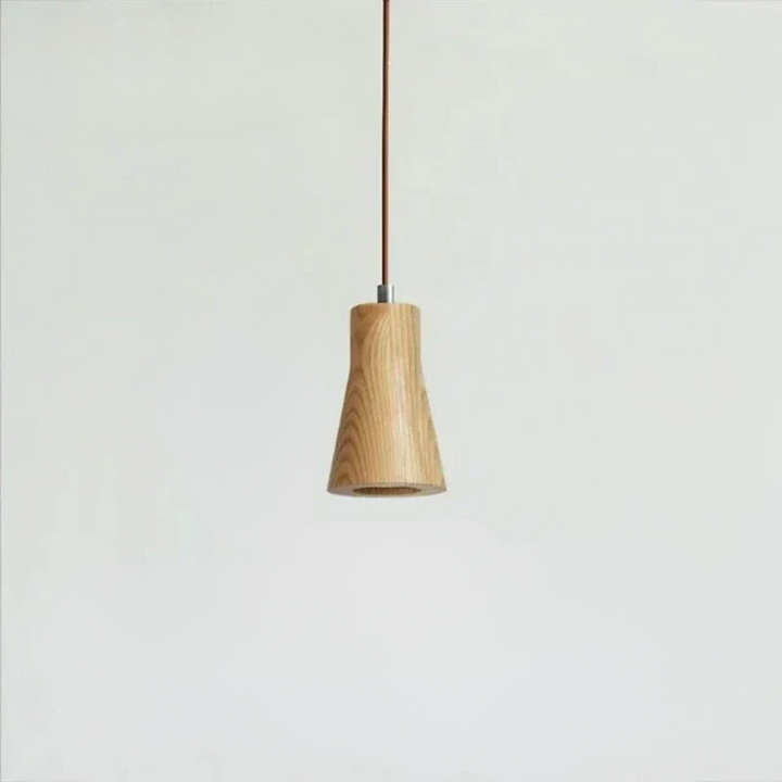 Justerbar Træ Pendellampe i Skandinavisk Design