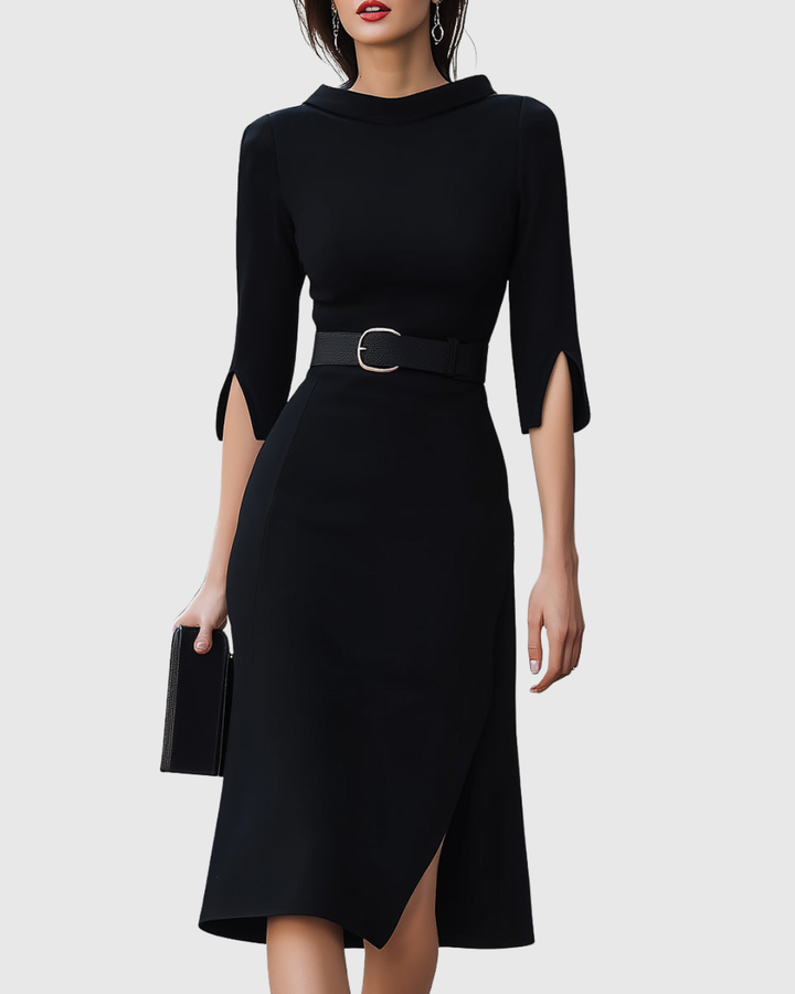 Naomi | Kvinders Bælteholdte Mock Neck Midi Kjole med Split Ærmer