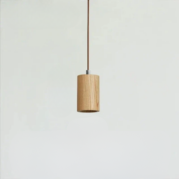 Justerbar Træ Pendellampe i Skandinavisk Design