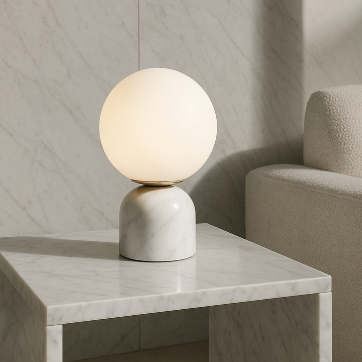 Marmorbordlampe med Glaskuppel – Skandinavisk Design