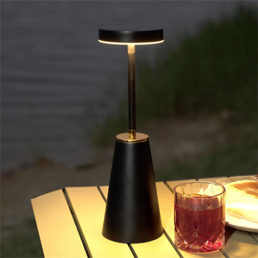 Genopladelig Trådløs Metal Bordlampe med Justerbar Lysstyrke