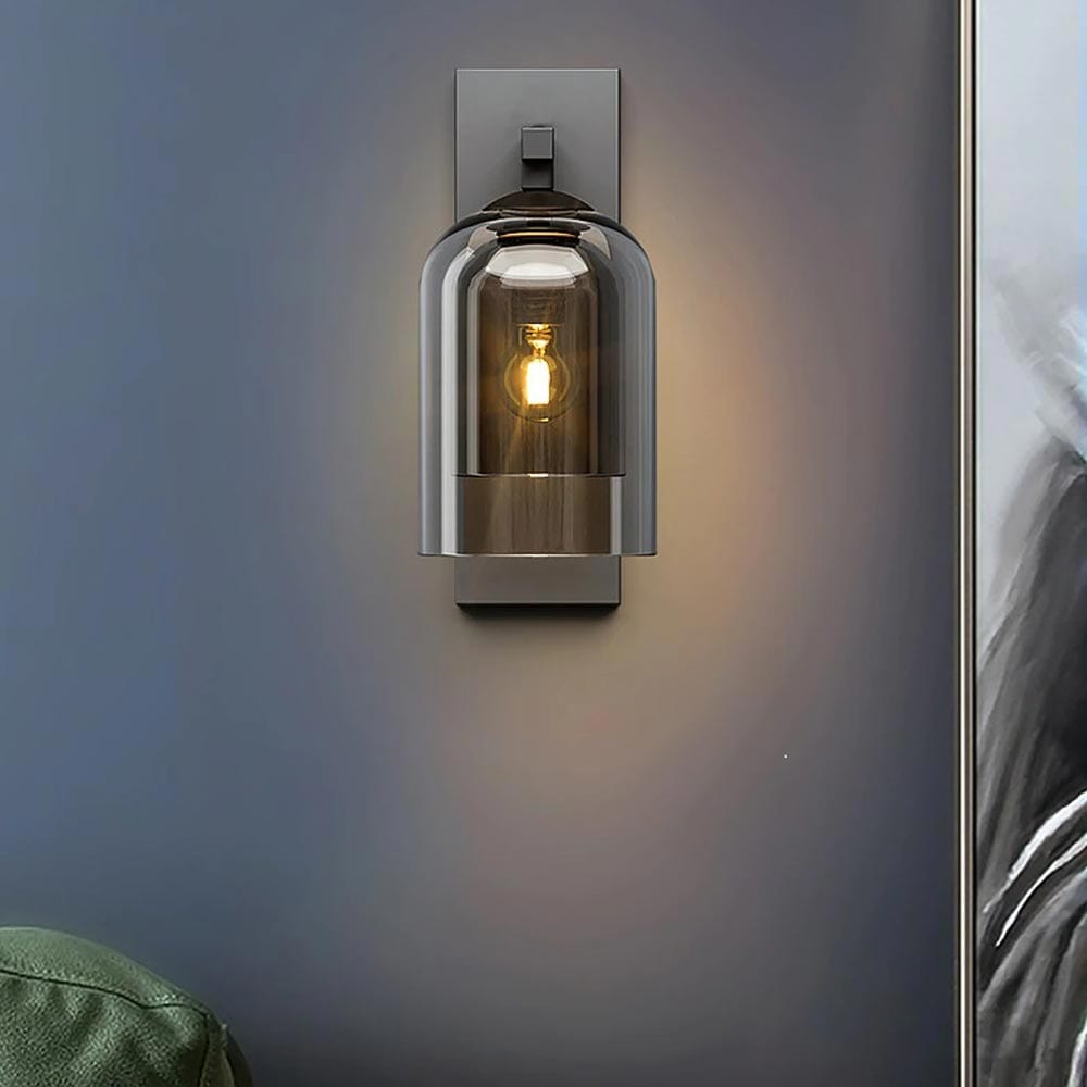 Moderne Røget Glas Væglampe med Slankt Design