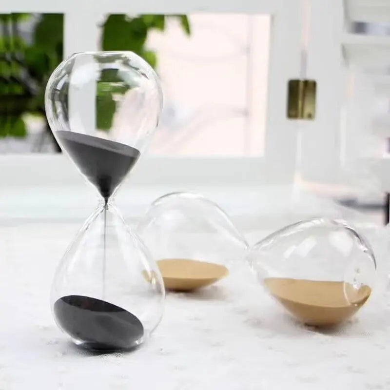 Klar Glashourglas med Træstand - 5 Minutters Timer