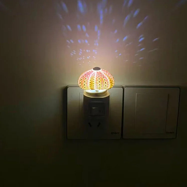 DIY Bordlampe med Naturlig Søpindsvin Skal og Guldbase