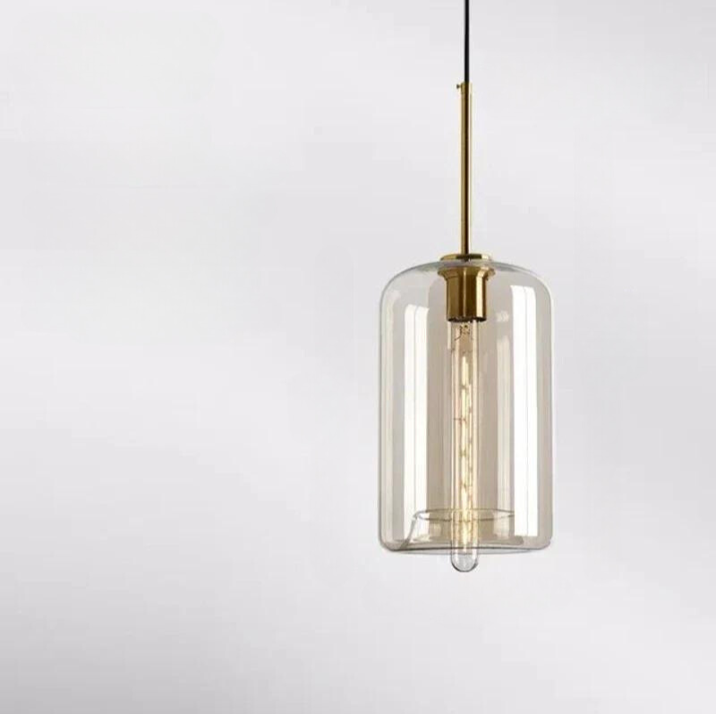 Skandinavisk Pendellampe med Varmt Lys og Minimalistisk Design