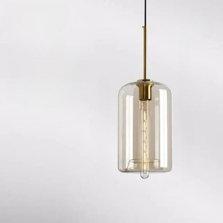 Skandinavisk Pendellampe med Varmt Lys og Minimalistisk Design