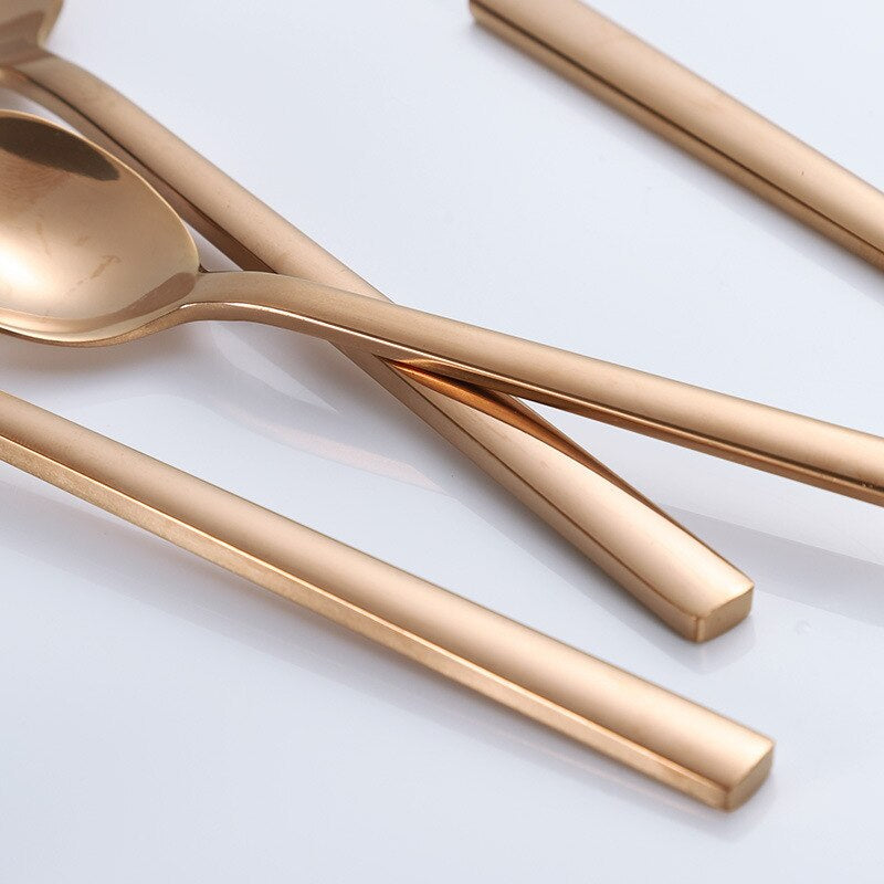 30-delt Elegant Bestik i Rustfrit Stål - Guld, Sort, Sølv, Roséguld