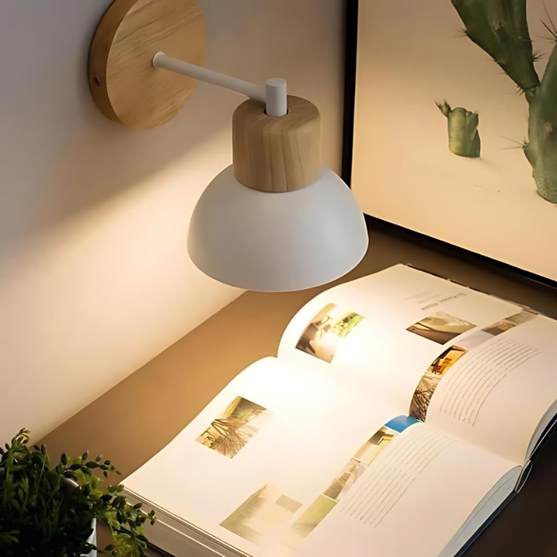 Elegant Trævæg Lampe med Energibesparende LED-lys