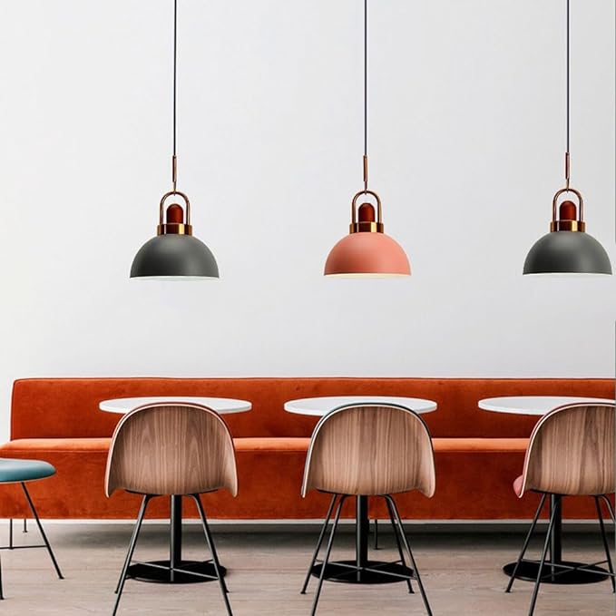 Justerbar Nordisk Pendellampe i Metal og Glas