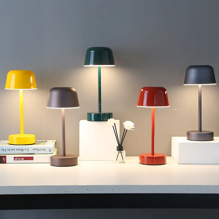 Trådløs Dæmpbar LED Bordlampe med Justerbare Lystoner