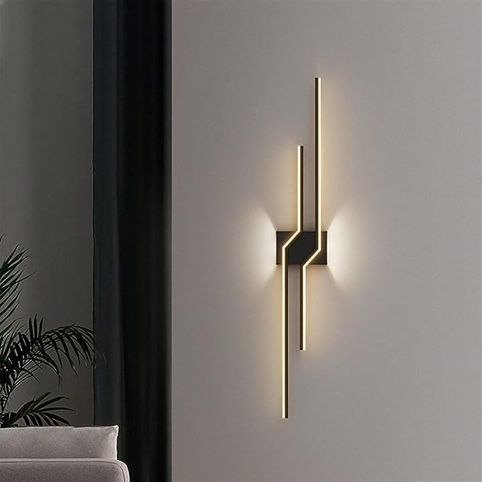 Moderne Sort og Guld LED Væglampe med Minimalistisk Design