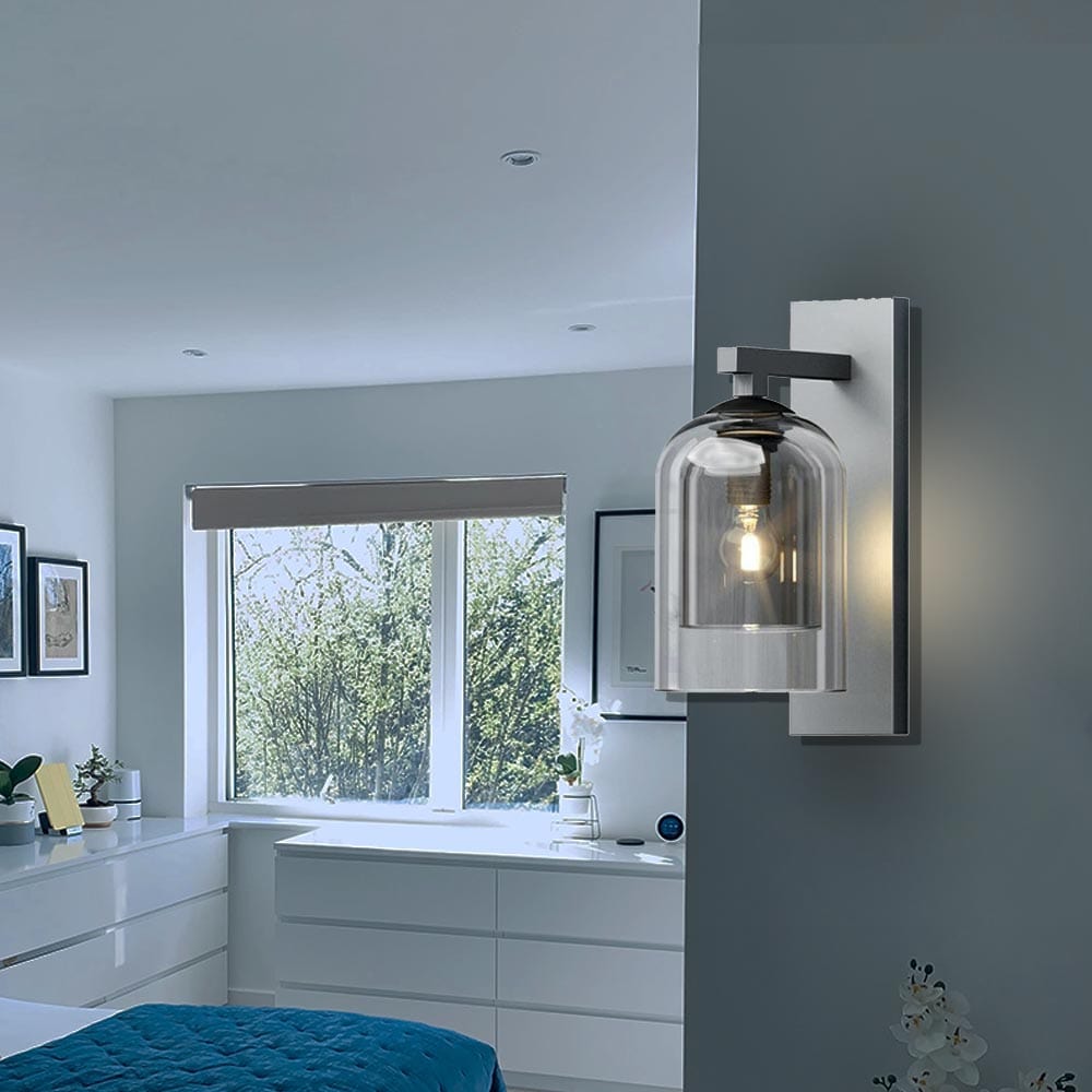 Moderne Røget Glas Væglampe med Slankt Design