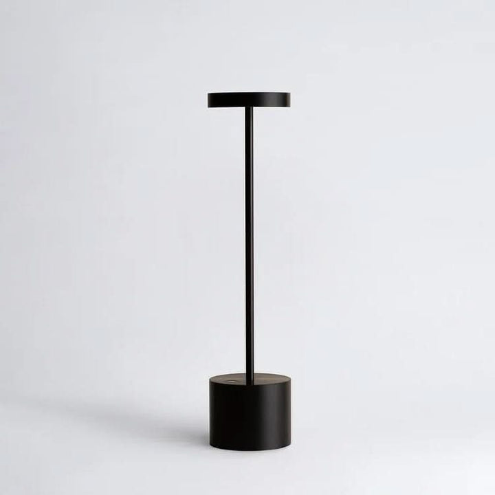 Genopladelig LED Bordlampe med Touch Dæmpning i Aluminium