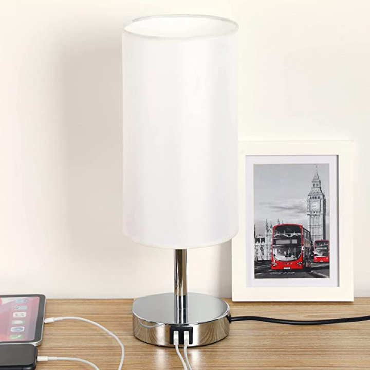 Berøringsstyret Dæmpbar Bordlampe med Linned Skærm og USB Opladning