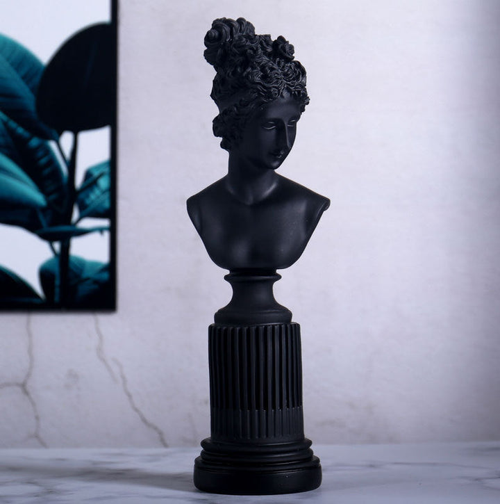 Elegant Græsk Gudinde Statue i Premium Harpiks - 36 cm, 4 Farver