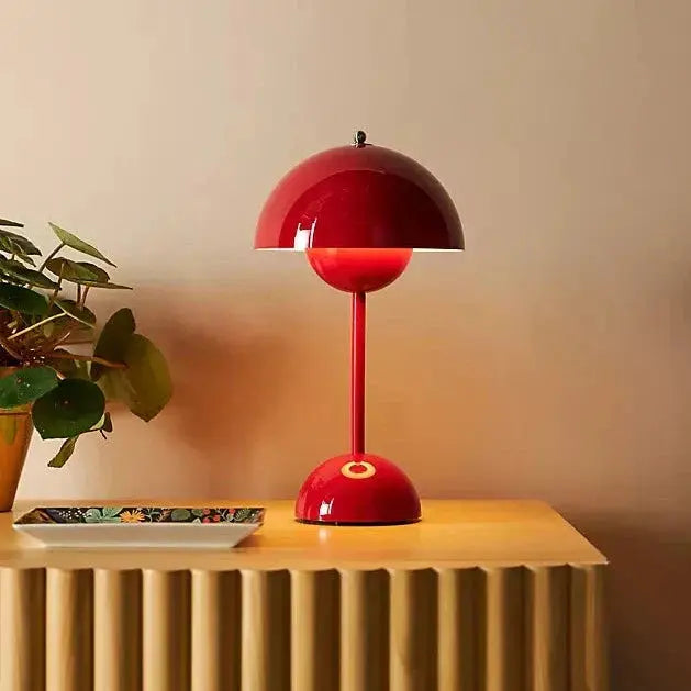 Moderne LED Bordlampe med Justerbar Lysstyrke - Slim Design