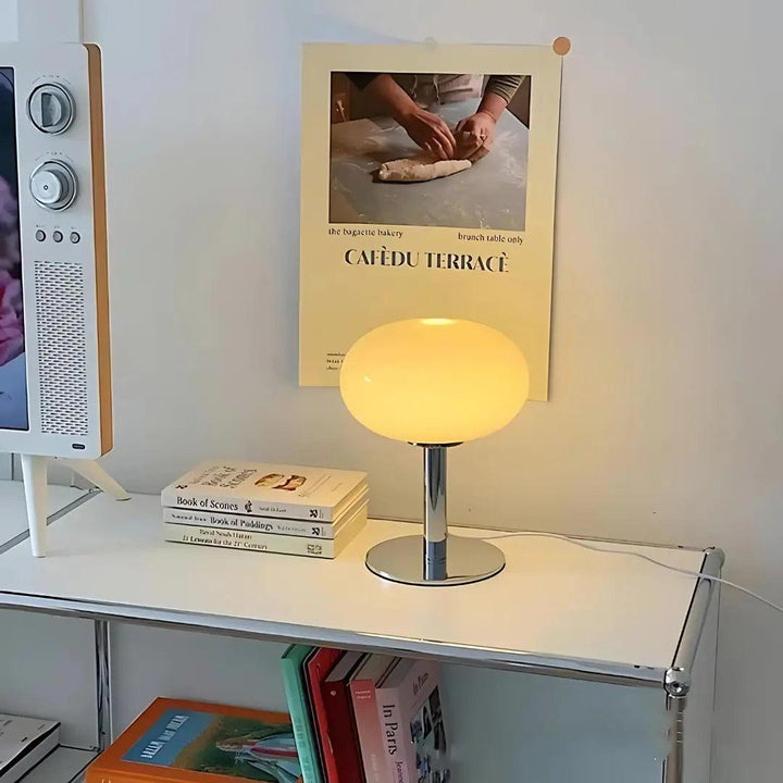 Moderne Trådløs Bordlampe med Justerbar Lysstyrke i Neutral Farve