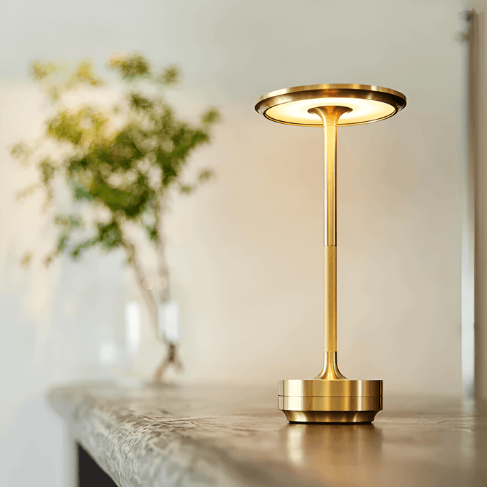 Genopladelig Trådløs Touch-Control LED Bordlampe i Rustfrit Stål