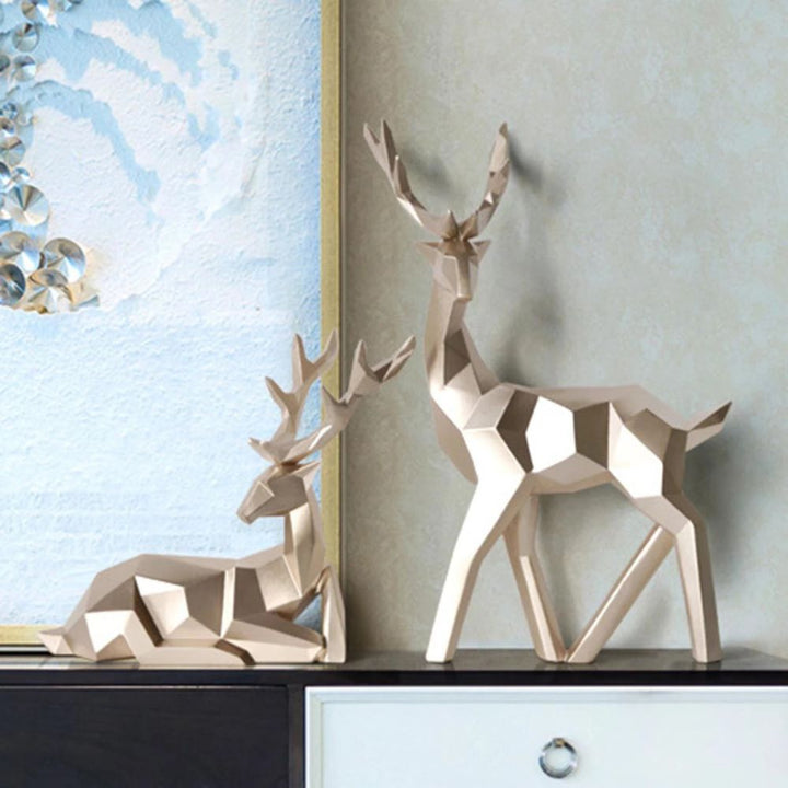 Geometrisk Hjort Skulptur i Hvid eller Guld Finish