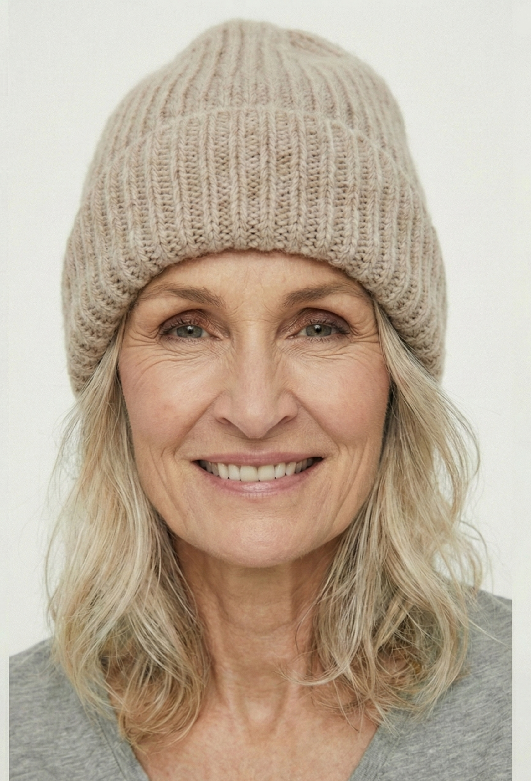 Alva | Strikket Hue – Blød og Komfortabel Vintertilbehør
