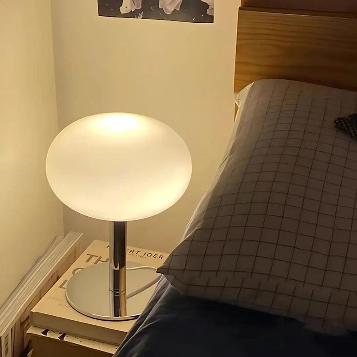 Moderne Trådløs Bordlampe med Justerbar Lysstyrke i Neutral Farve