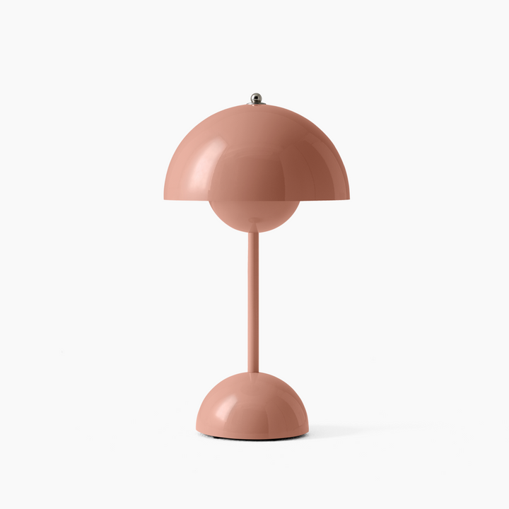 Minimalistisk Bordlampe i Metal med Varmt Lys
