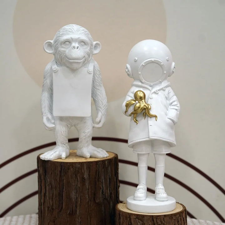 Håndlavet Banksy Blomsterkaster Harpiksskulptur 21,5 cm