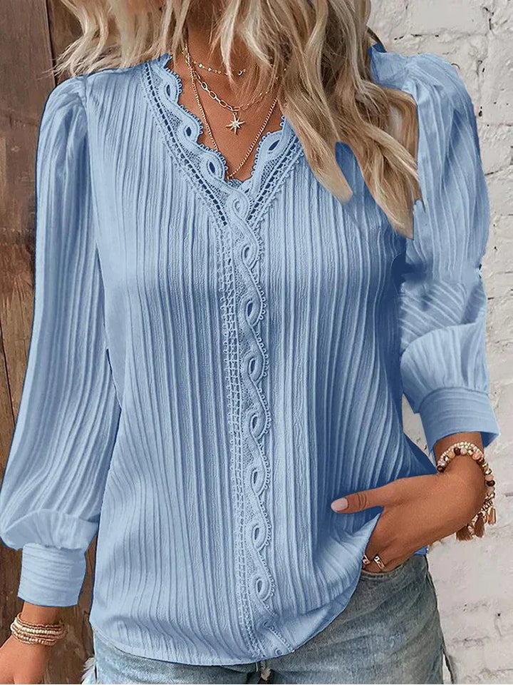 Sam™ | Bluse med Chiffon og Blonde Detaljer