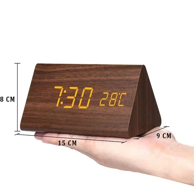 Træ LED Vækkeur med Temperatur og Justerbar Lysstyrke