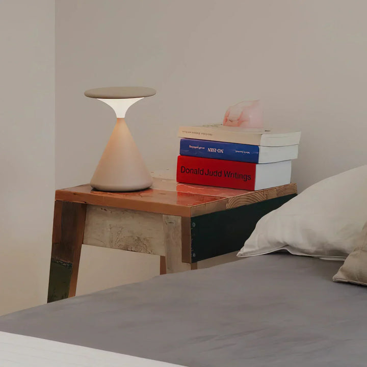 Trådløs Bordlampe i Timeglasdesign med Varmt Lys