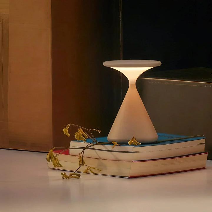 Trådløs Bordlampe i Timeglasdesign med Varmt Lys