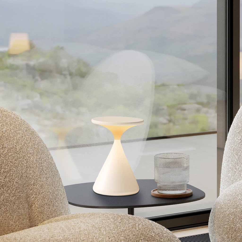 Trådløs Dæmpbar LED Bordlampe i Mat Hvid Design