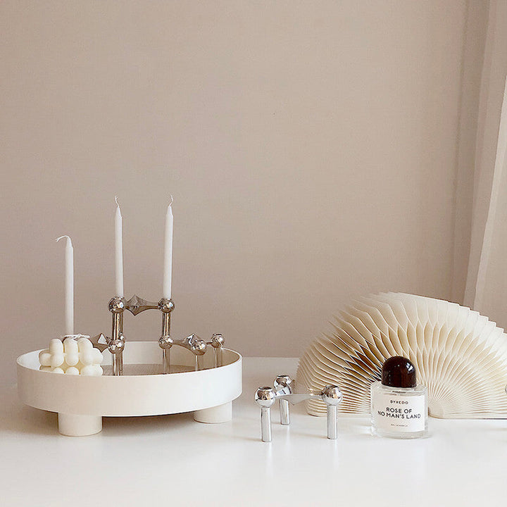Elegant Metal Lysestage med Legering Finish