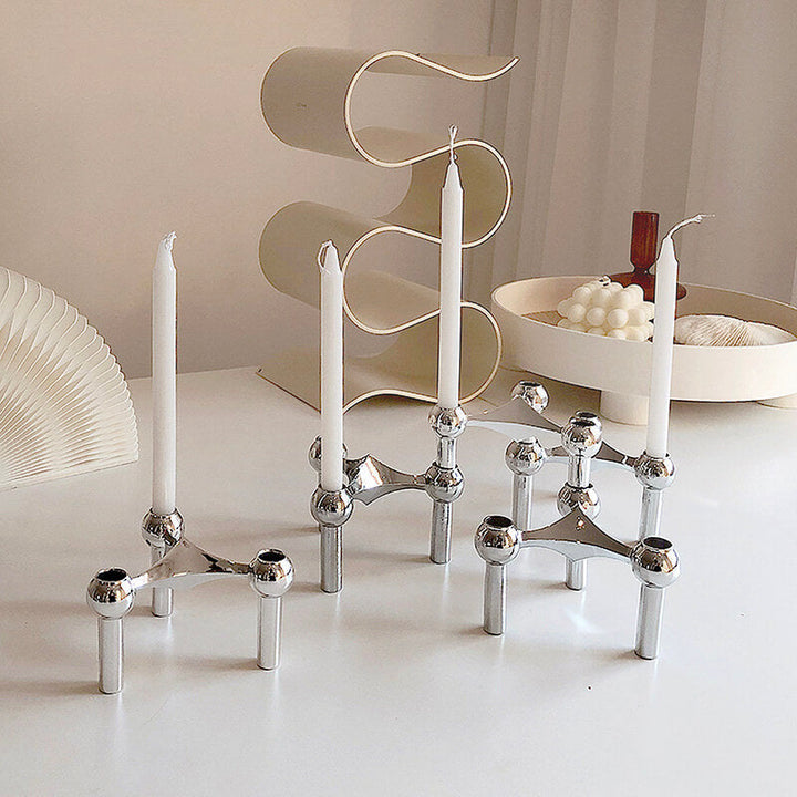 Elegant Metal Lysestage med Legering Finish