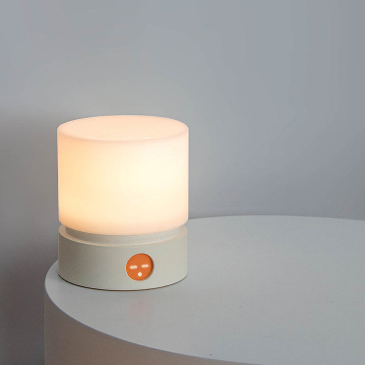 Genopladelig Skandinavisk LED Bordlampe i Flere Farver