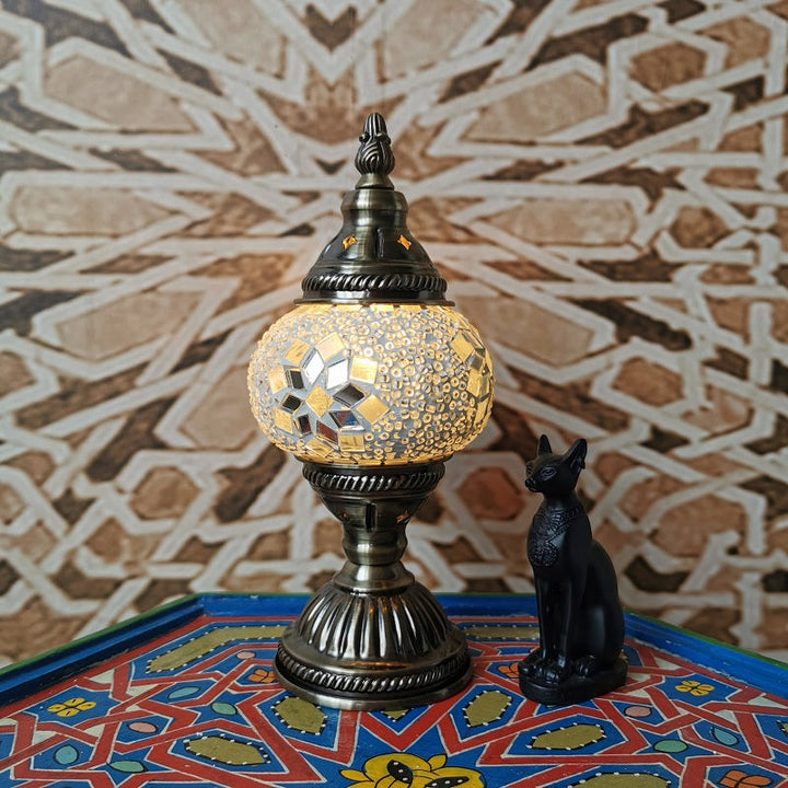 Tiffany Style Oval Bordlampe i Jern med Glas Skærm