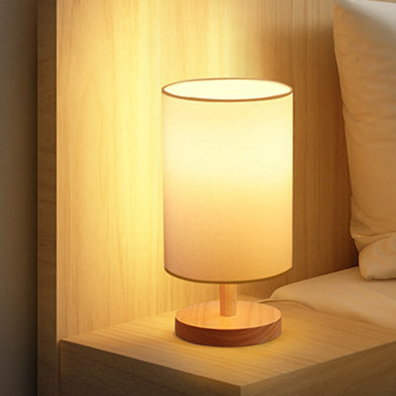 Japansk Træbordlampe med Stofskærm og E26 Sokkel