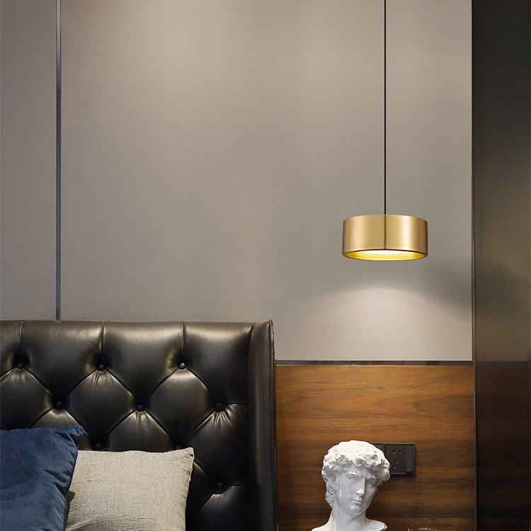 Minimalistisk Rund Pendelampe i Jern med LED - Guld, Hvid eller Sort